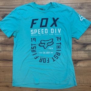 Turquoise Blue Fox T-shirt - Size Large